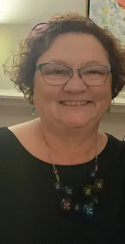 Photo of UNOLS employee